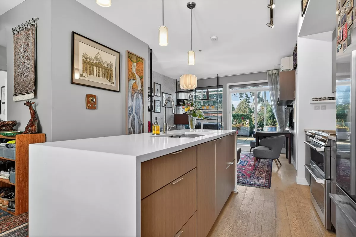 Kitchen Photo of PH7 5555 Dunbar Street, Vancouver, BC