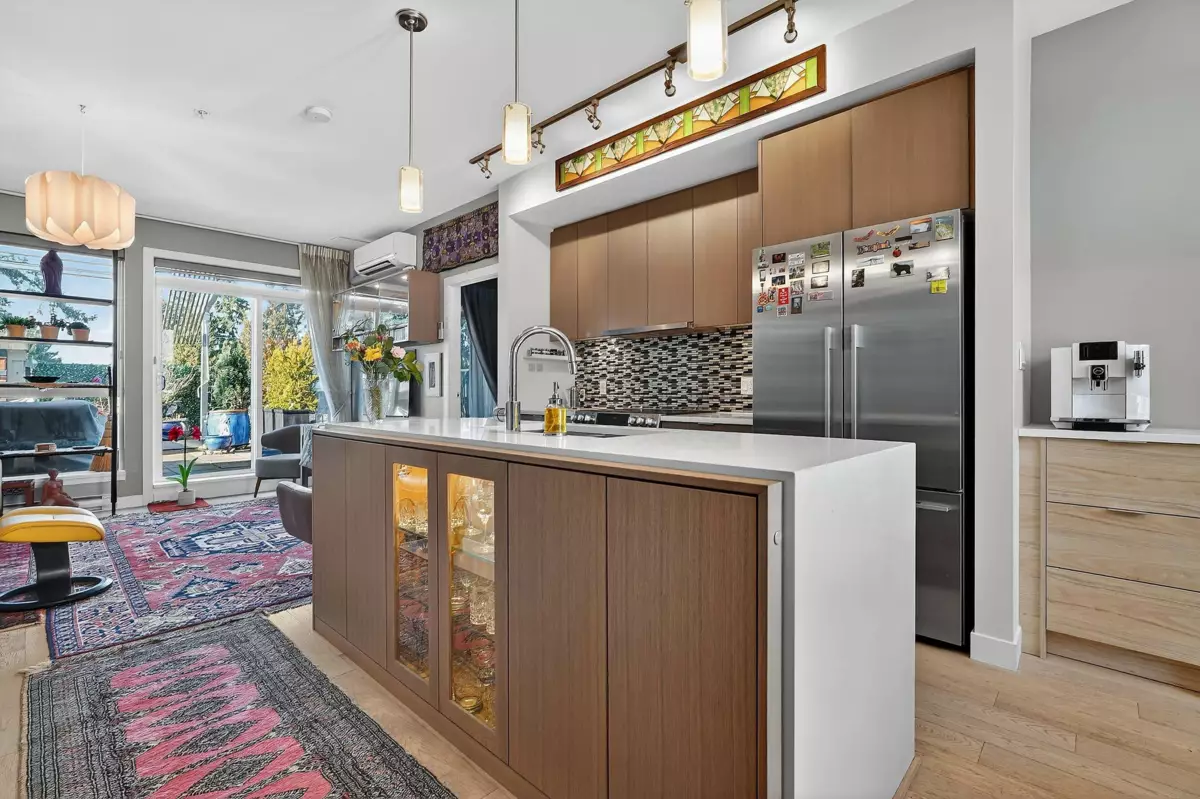 Living Room Photo of PH7 5555 Dunbar Street, Vancouver, BC