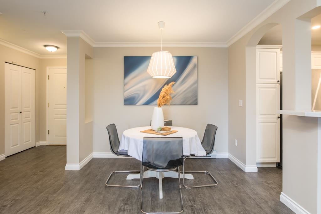 Breakfast Nook Photo of 212 4770 52a Street, Delta, BC