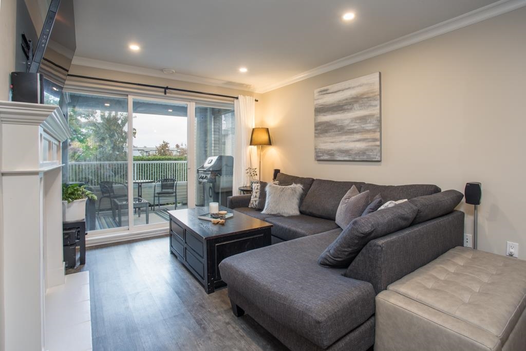 Family Room Photo of 212 4770 52a Street, Delta, BC