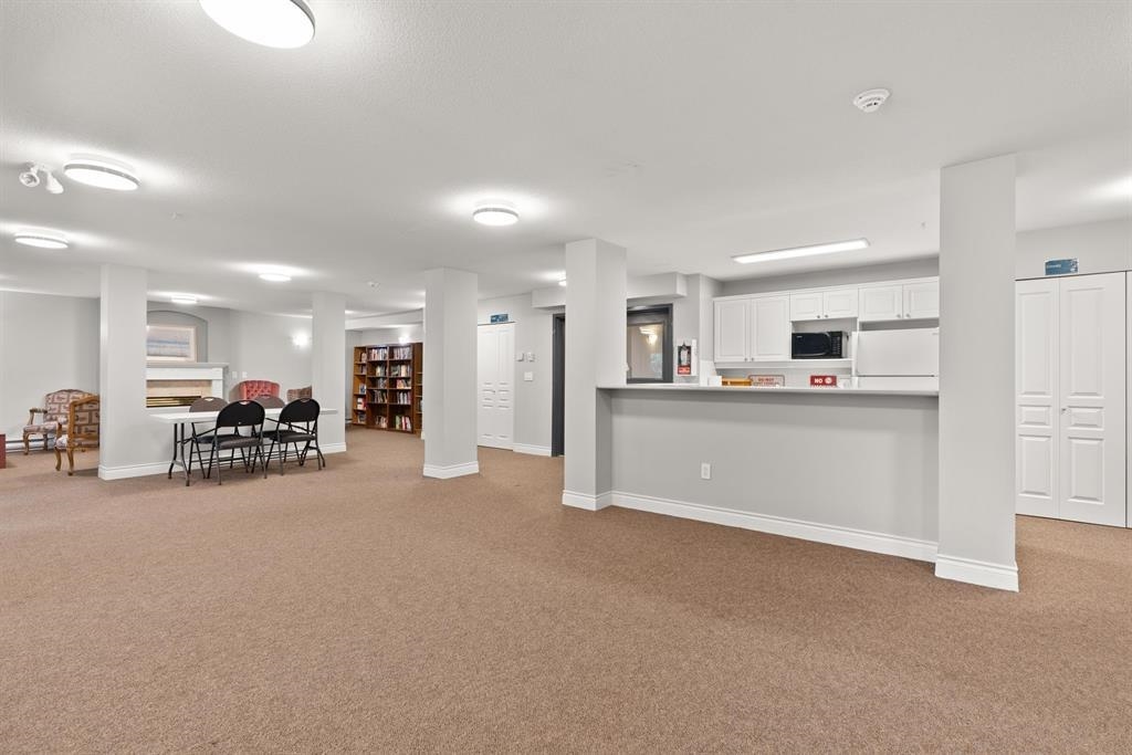 Outdoor Deck Photo of 212 4770 52a Street, Delta, BC