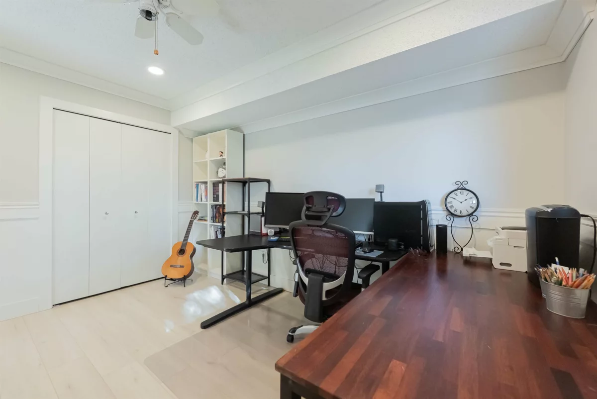 Entry Foyer Photo of 9252 204 Street, Langley, BC