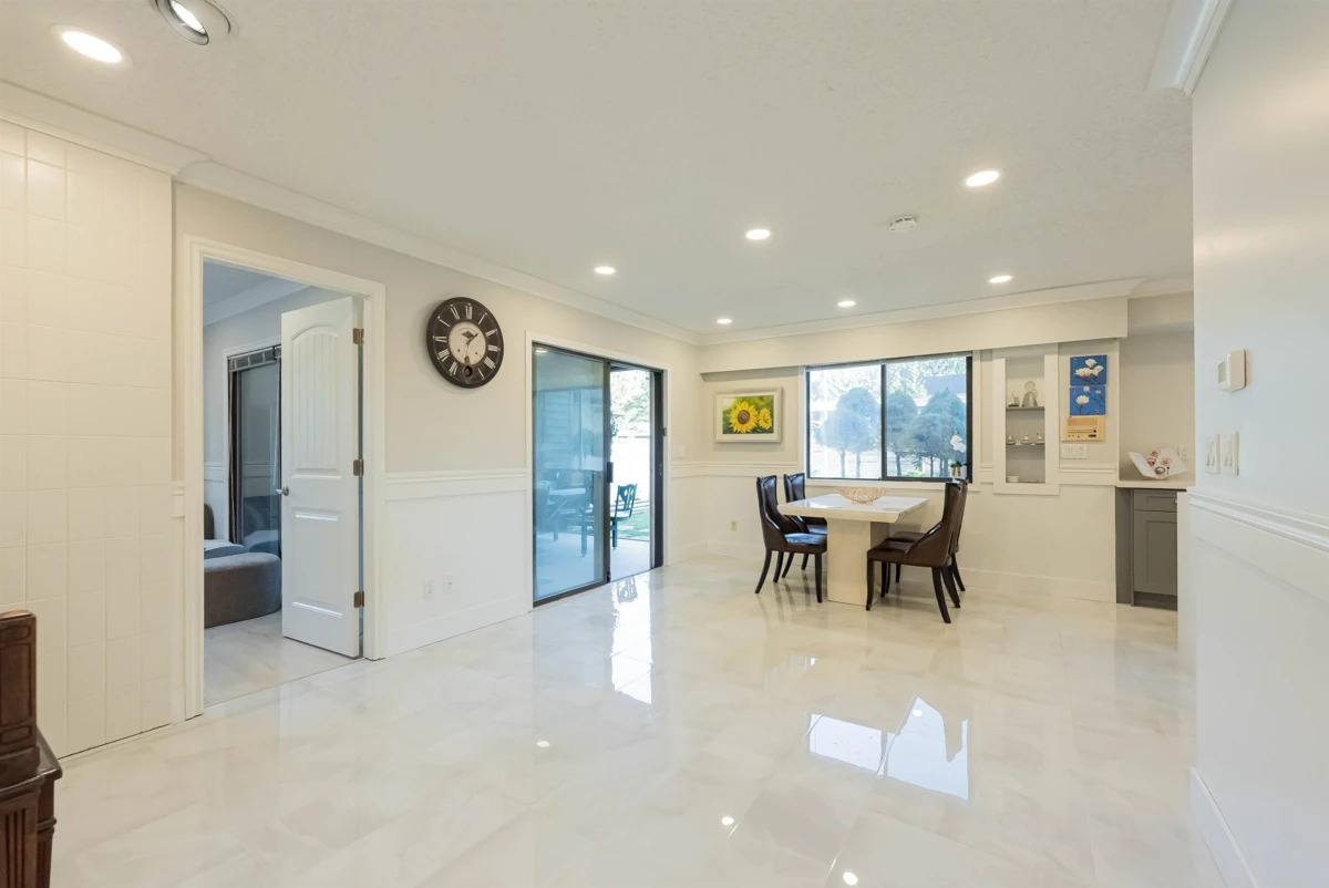 Family Room Photo of 9252 204 Street, Langley, BC