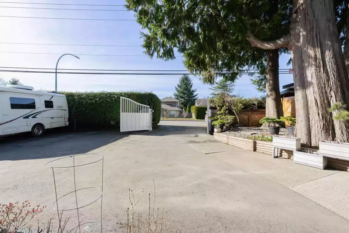 Garden / Landscaping Photo of 9252 204 Street, Langley, BC