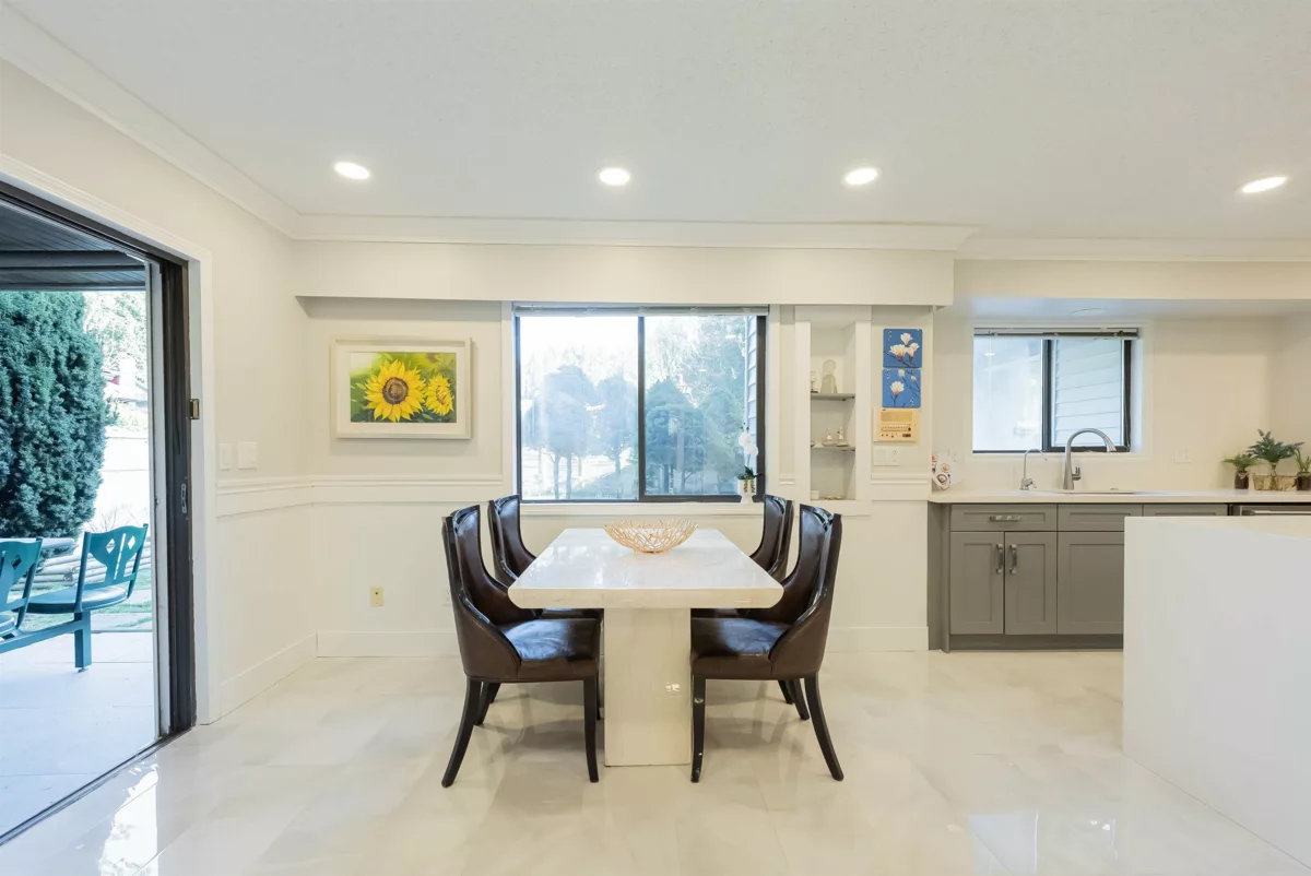Kitchen Island Photo of 9252 204 Street, Langley, BC