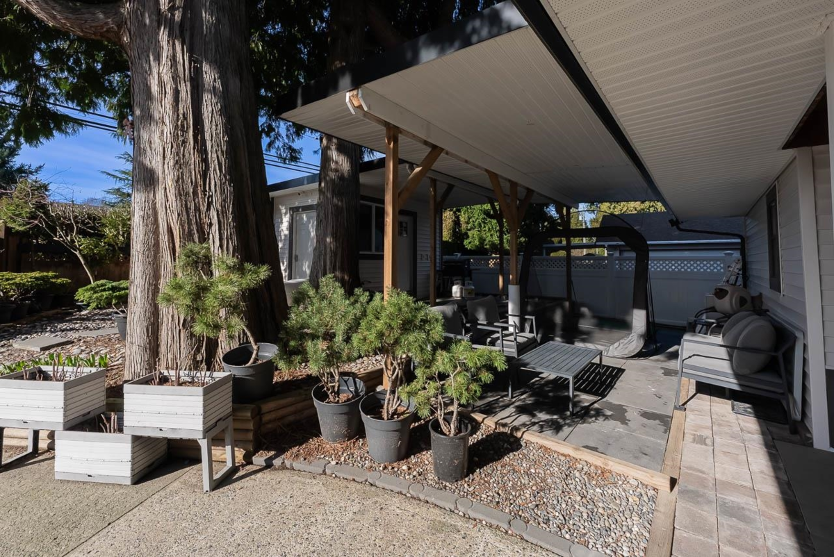 Outdoor Kitchen Photo of 9252 204 Street, Langley, BC