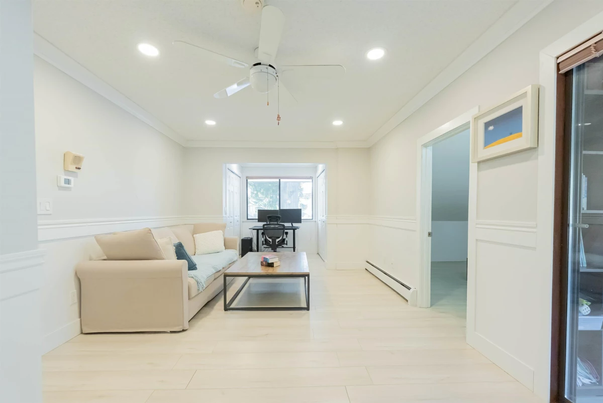 Powder Room Photo of 9252 204 Street, Langley, BC