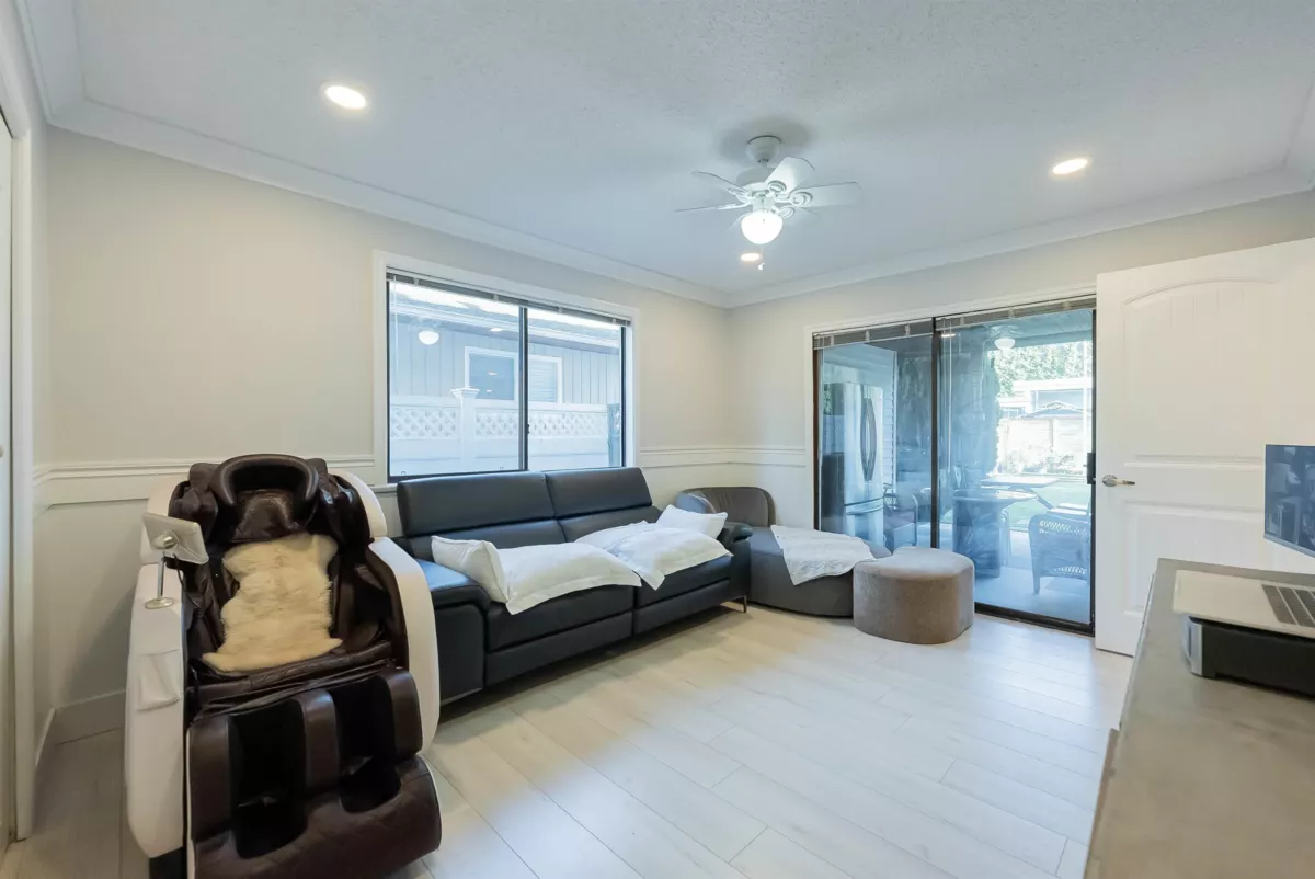 Primary Bathroom Photo of 9252 204 Street, Langley, BC