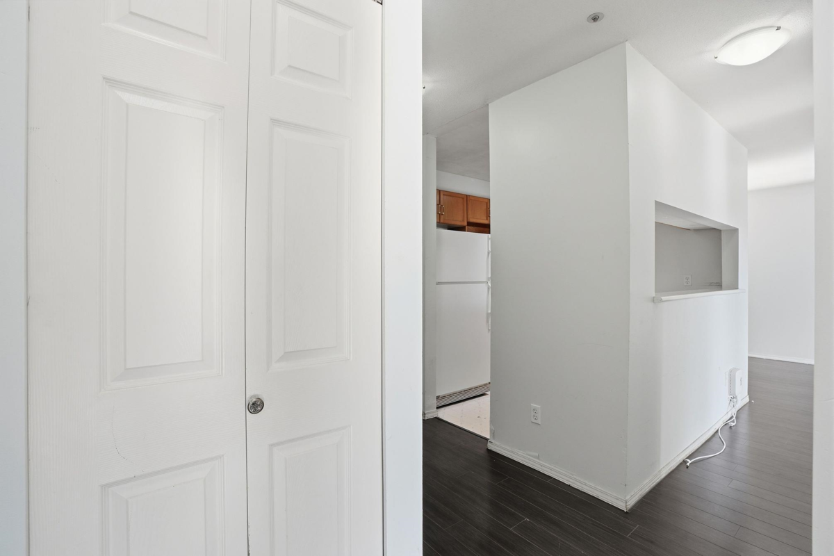 Bedroom 2 Photo of 433 32830 George Ferguson Way, Abbotsford, BC