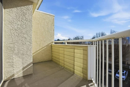 Outdoor Patio Photo of 433 32830 George Ferguson Way, Abbotsford, BC
