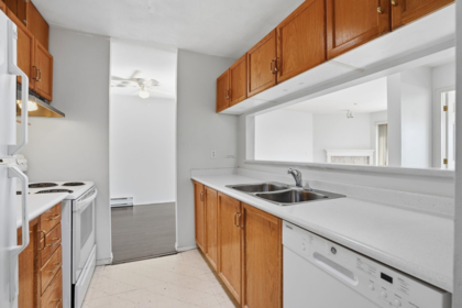 Pantry Photo of 433 32830 George Ferguson Way, Abbotsford, BC