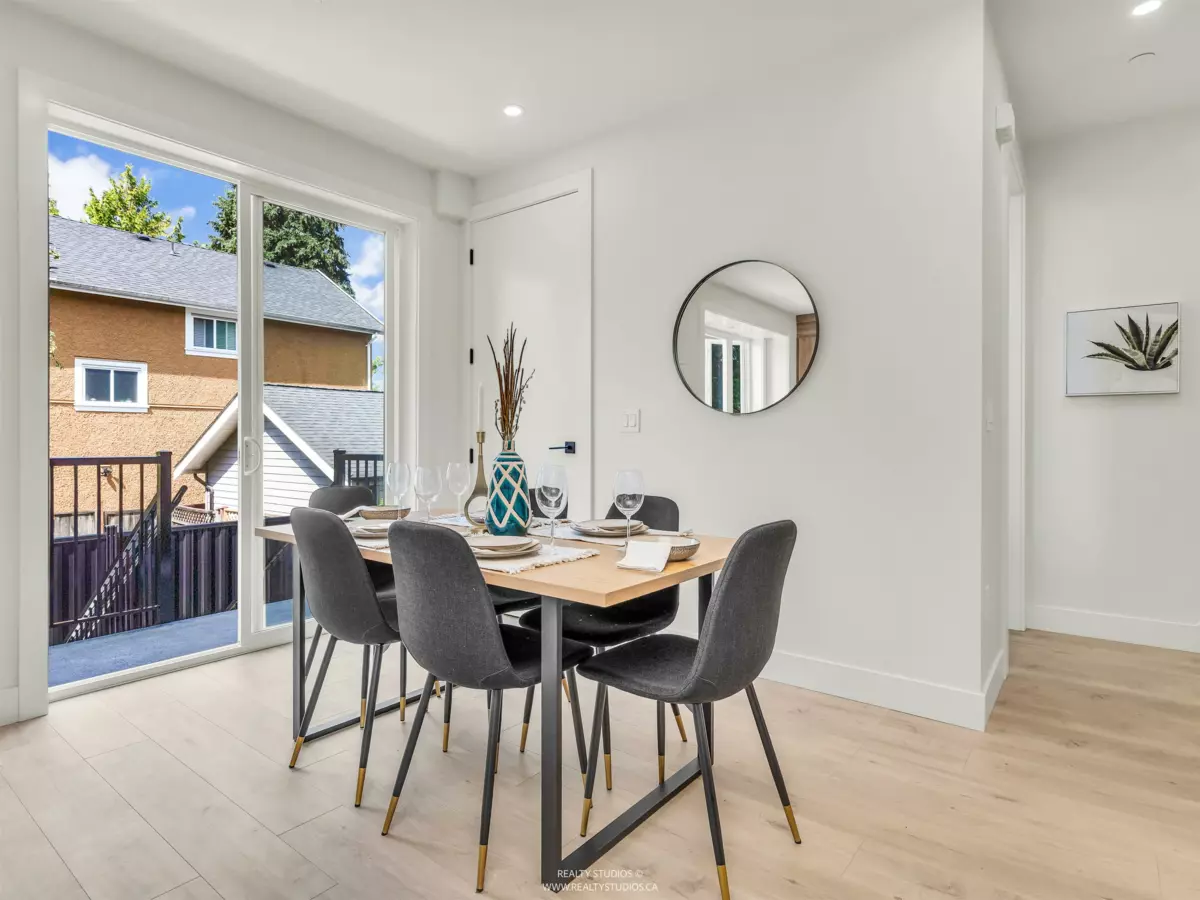 Kitchen Photo of 2 5221 Clarendon Street, Vancouver, BC