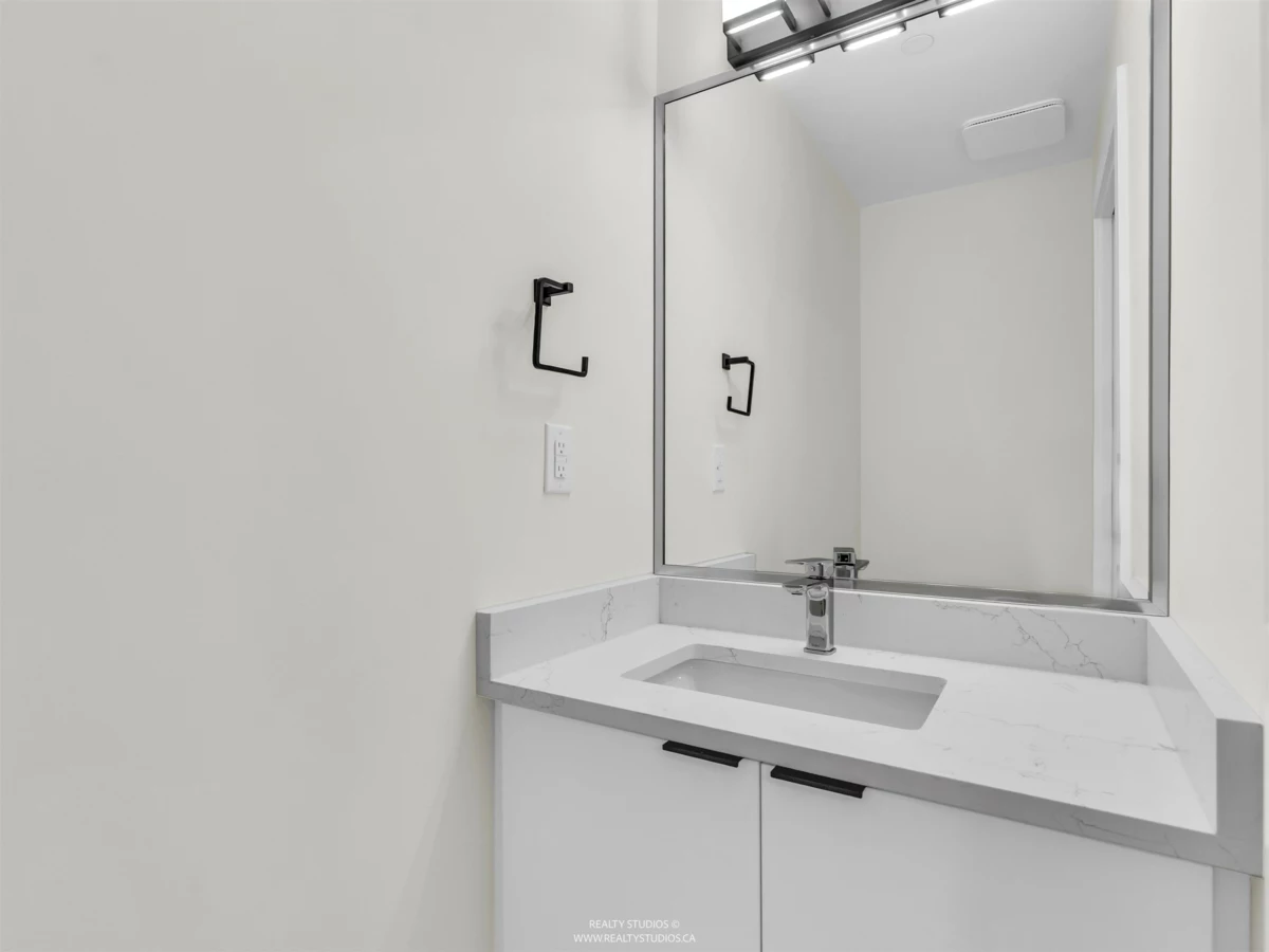 Outdoor Patio Photo of 2 5221 Clarendon Street, Vancouver, BC