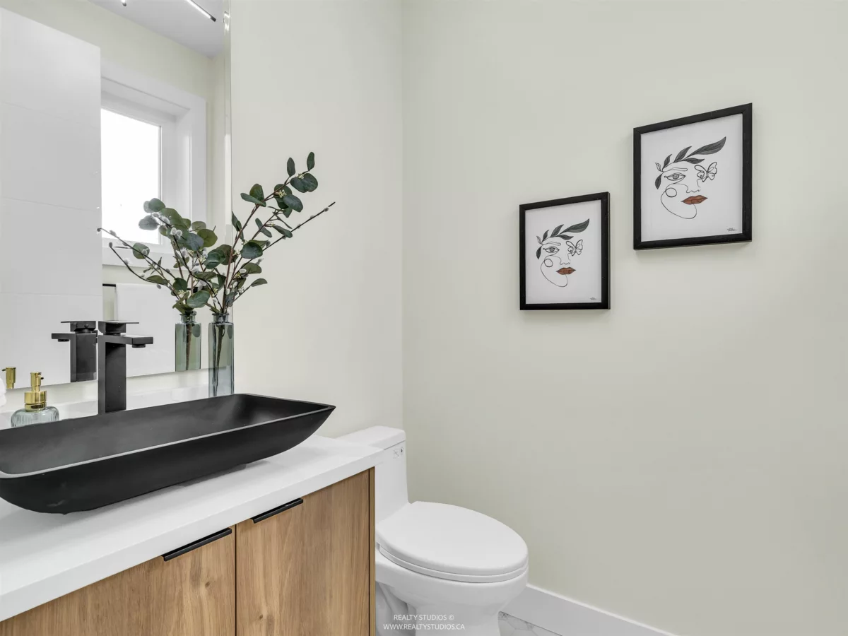 Primary Bathroom Photo of 2 5221 Clarendon Street, Vancouver, BC