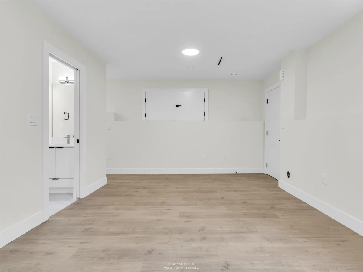 Staircase Photo of 2 5221 Clarendon Street, Vancouver, BC