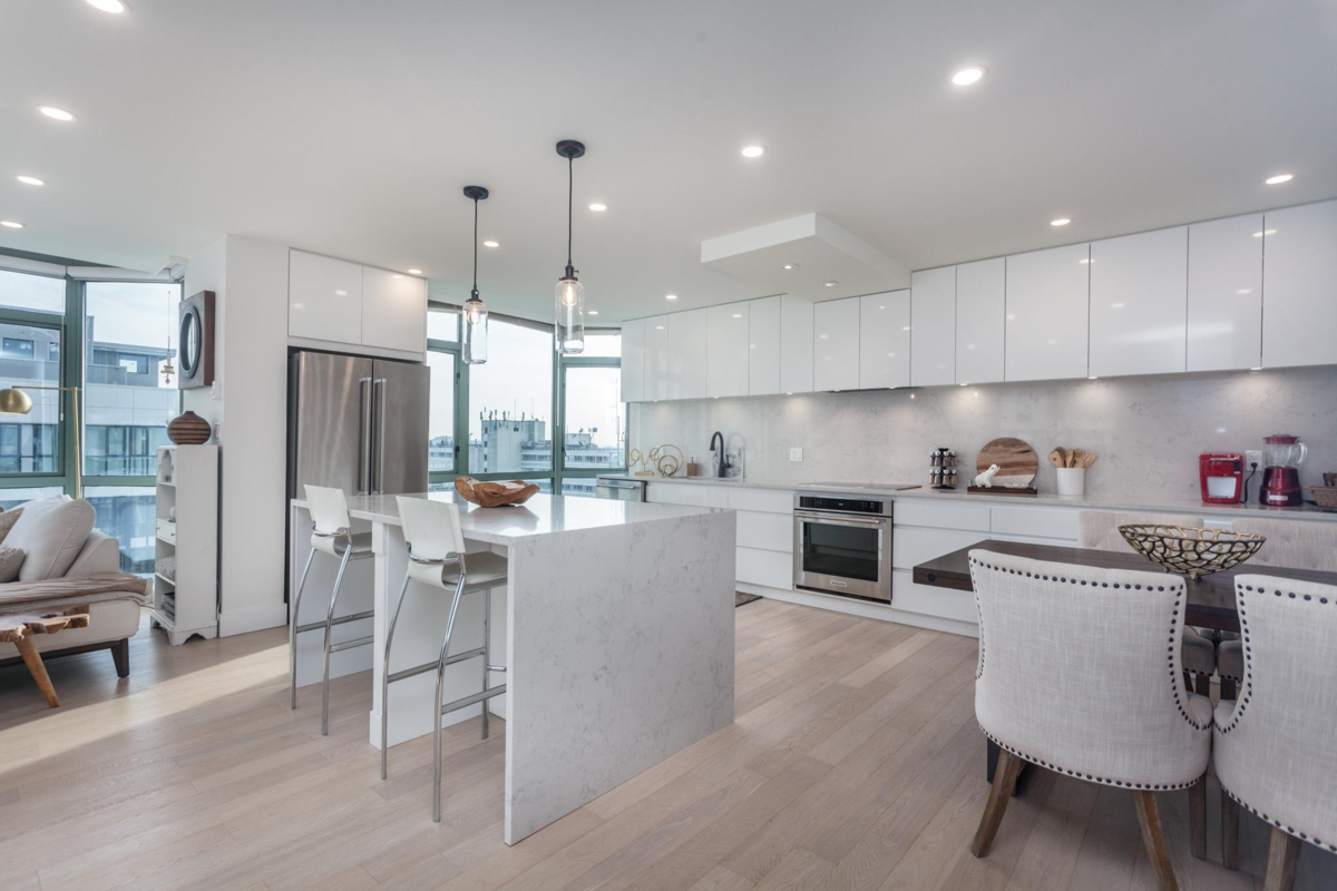 Exterior Rear Photo of PH1 140 E 14th Street, North Vancouver, BC