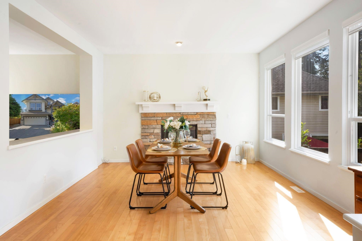 Breakfast Nook Photo of 513 Forest Parkway, Port Moody, BC