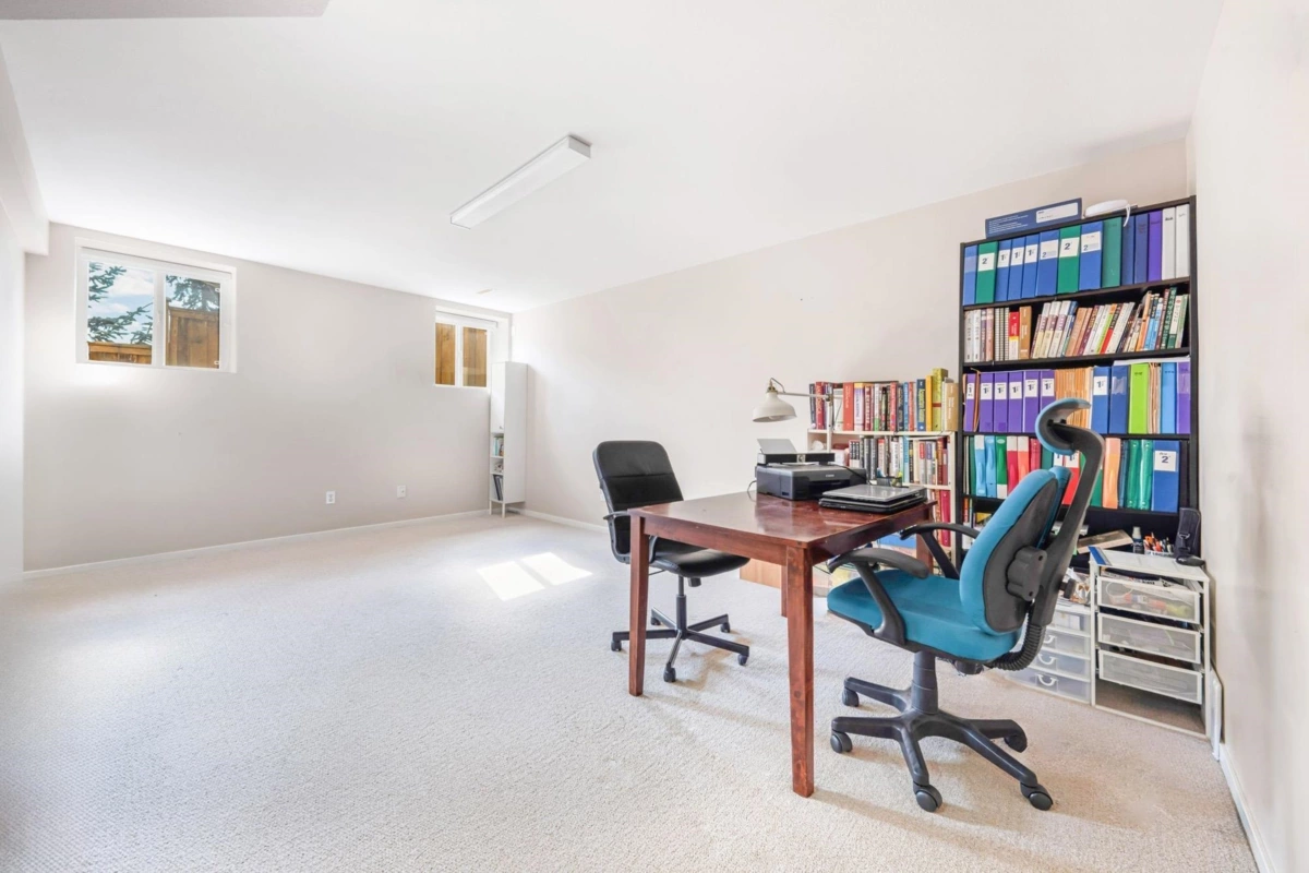 Mudroom Photo of 513 Forest Parkway, Port Moody, BC