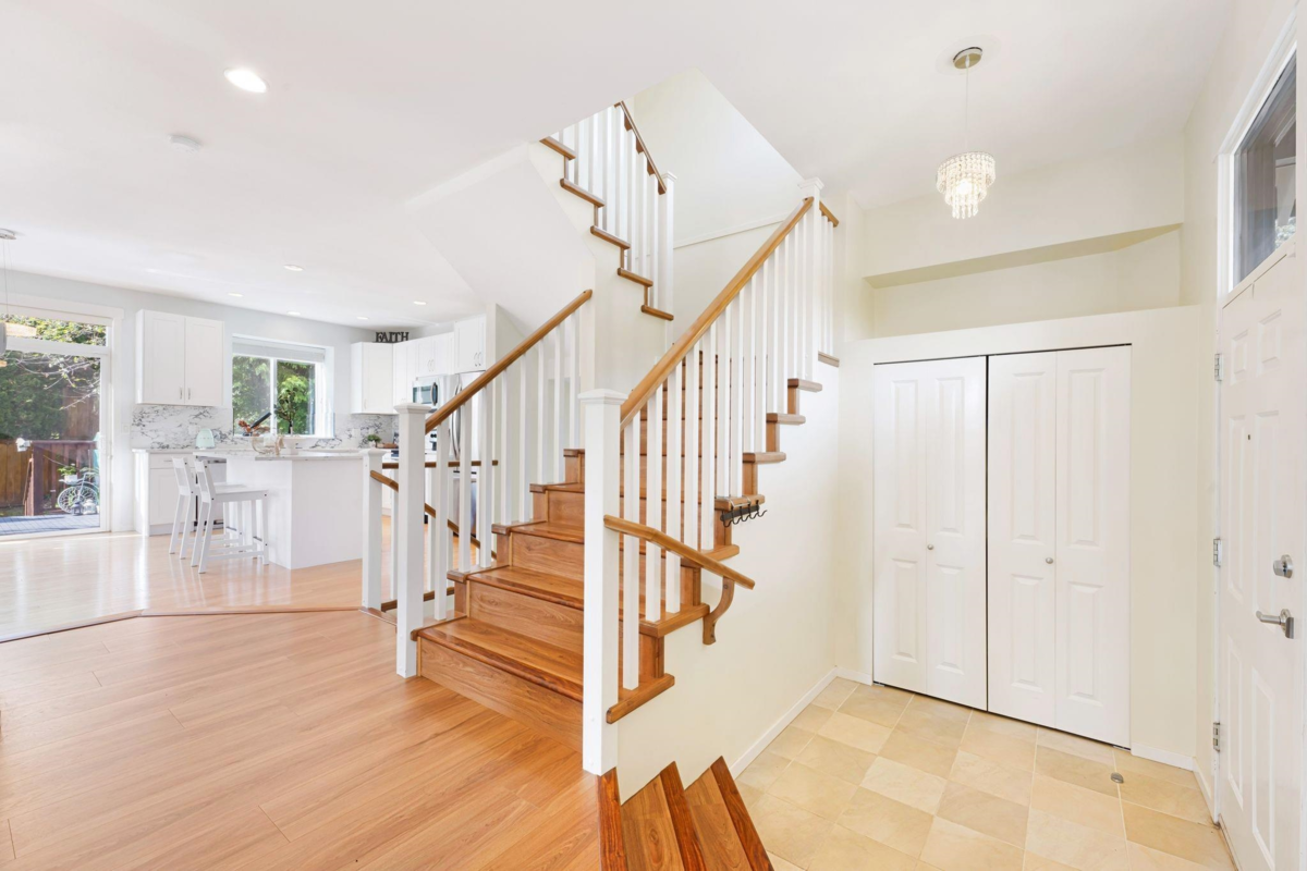 Primary Bedroom Photo of 513 Forest Parkway, Port Moody, BC