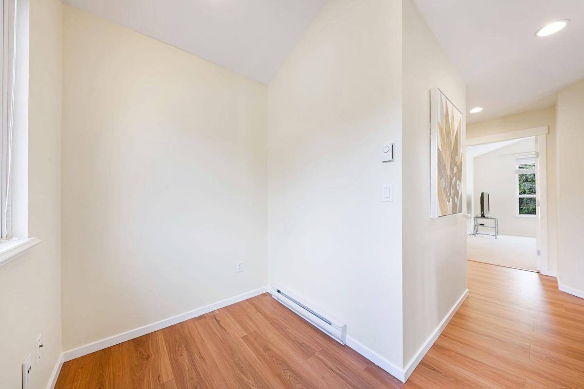 Walk-In Closet Photo of 513 Forest Parkway, Port Moody, BC