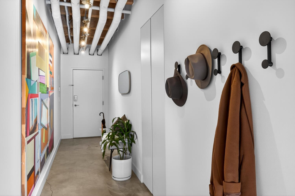 Backyard Photo of 55 E Cordova Street, Vancouver, BC