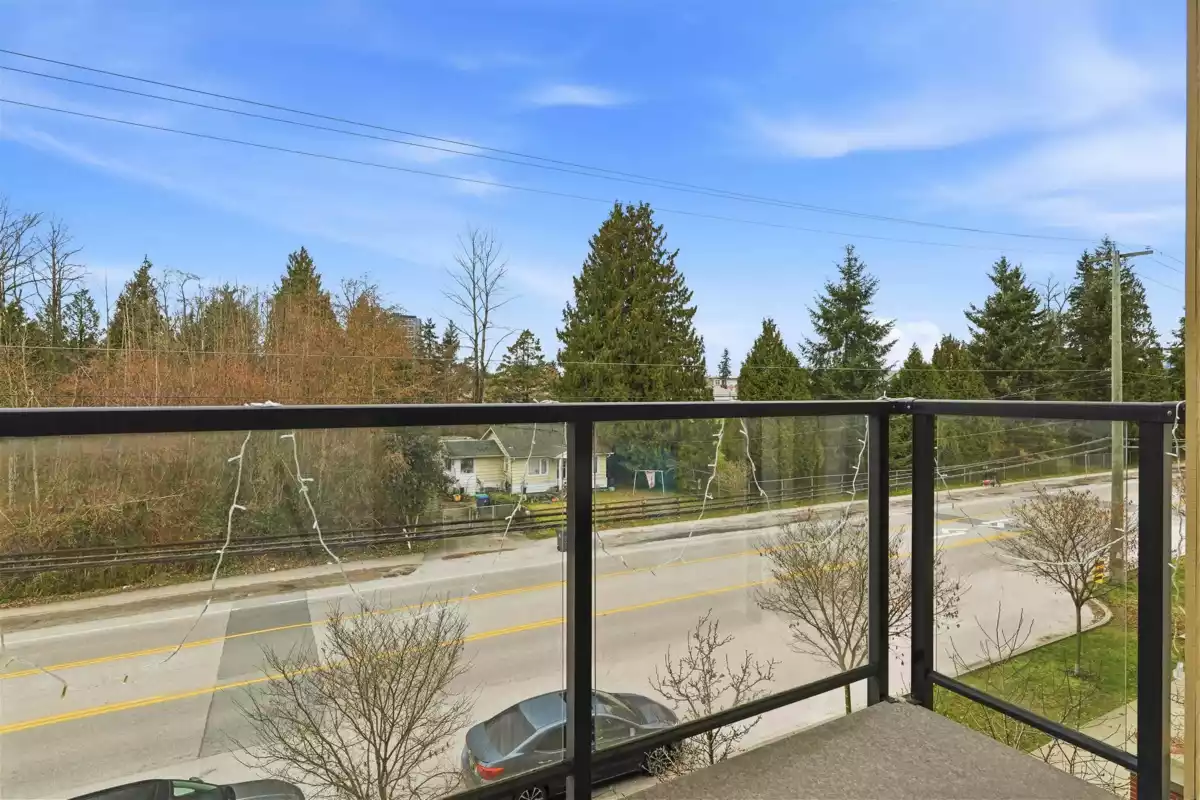 Breakfast Nook Photo of 313 10688 140 Street, Surrey, BC