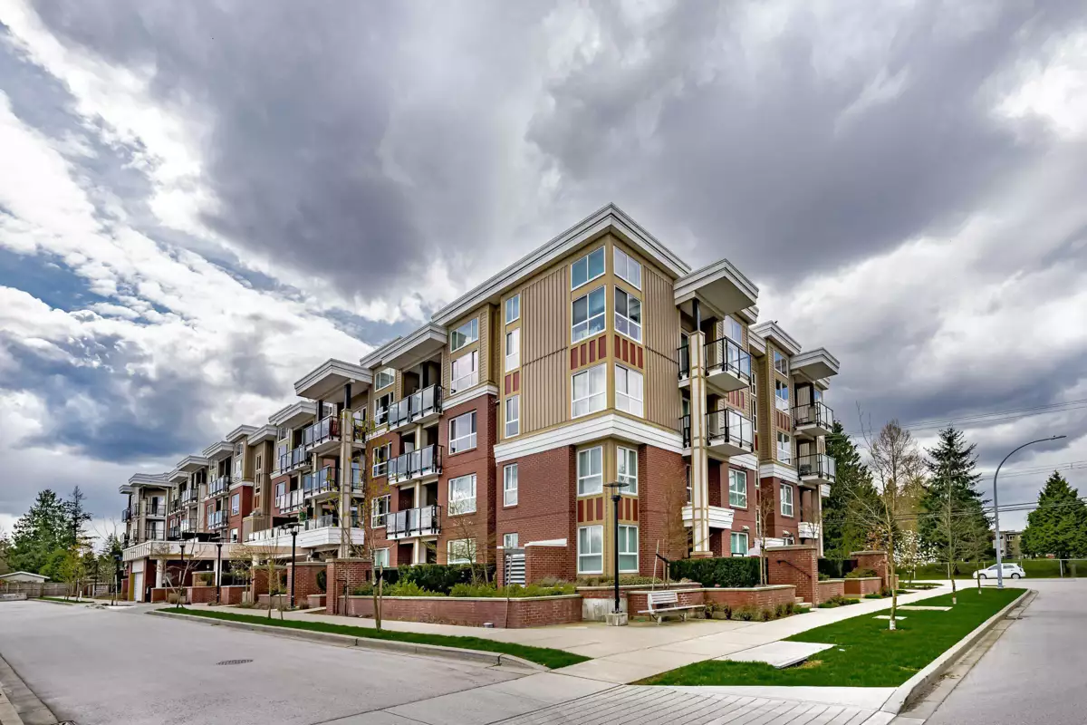 Front Yard Photo of 313 10688 140 Street, Surrey, BC