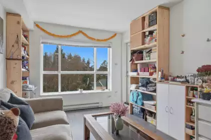 Kitchen Photo of 313 10688 140 Street, Surrey, BC
