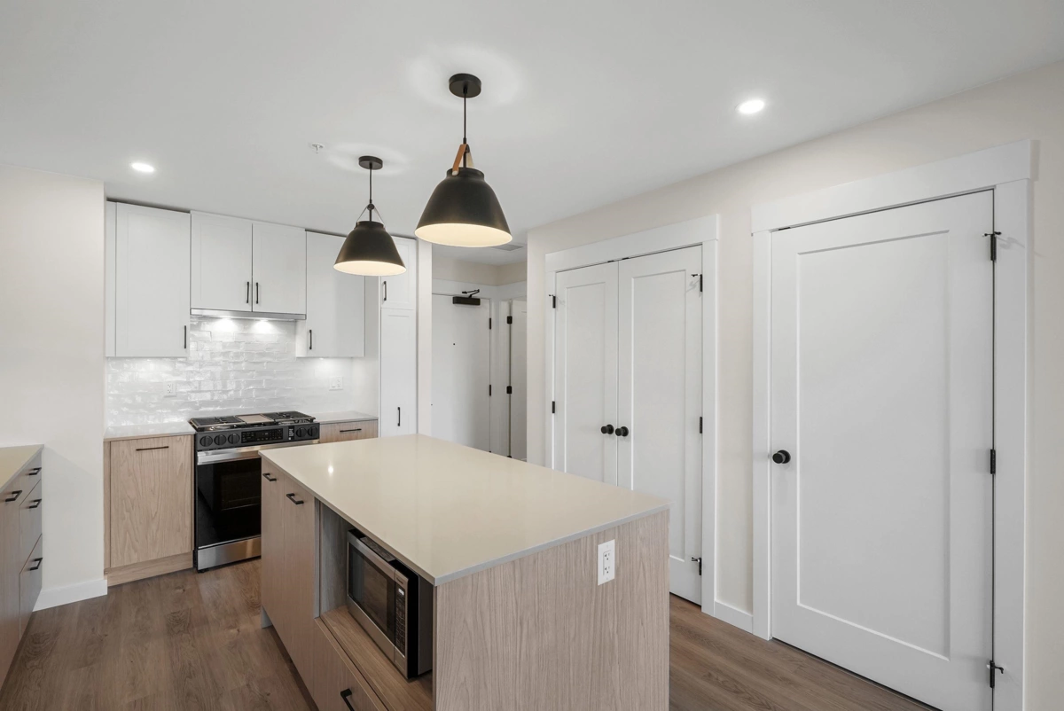 Family Room Photo of 505 27218 Aldergrove Town Centre Drive, Langley, BC