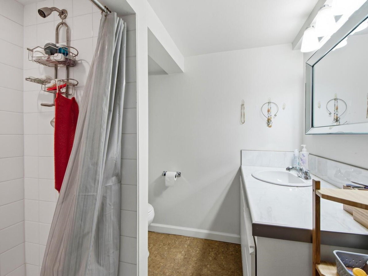 Powder Room Photo of 2076 Turner Street, Vancouver, BC