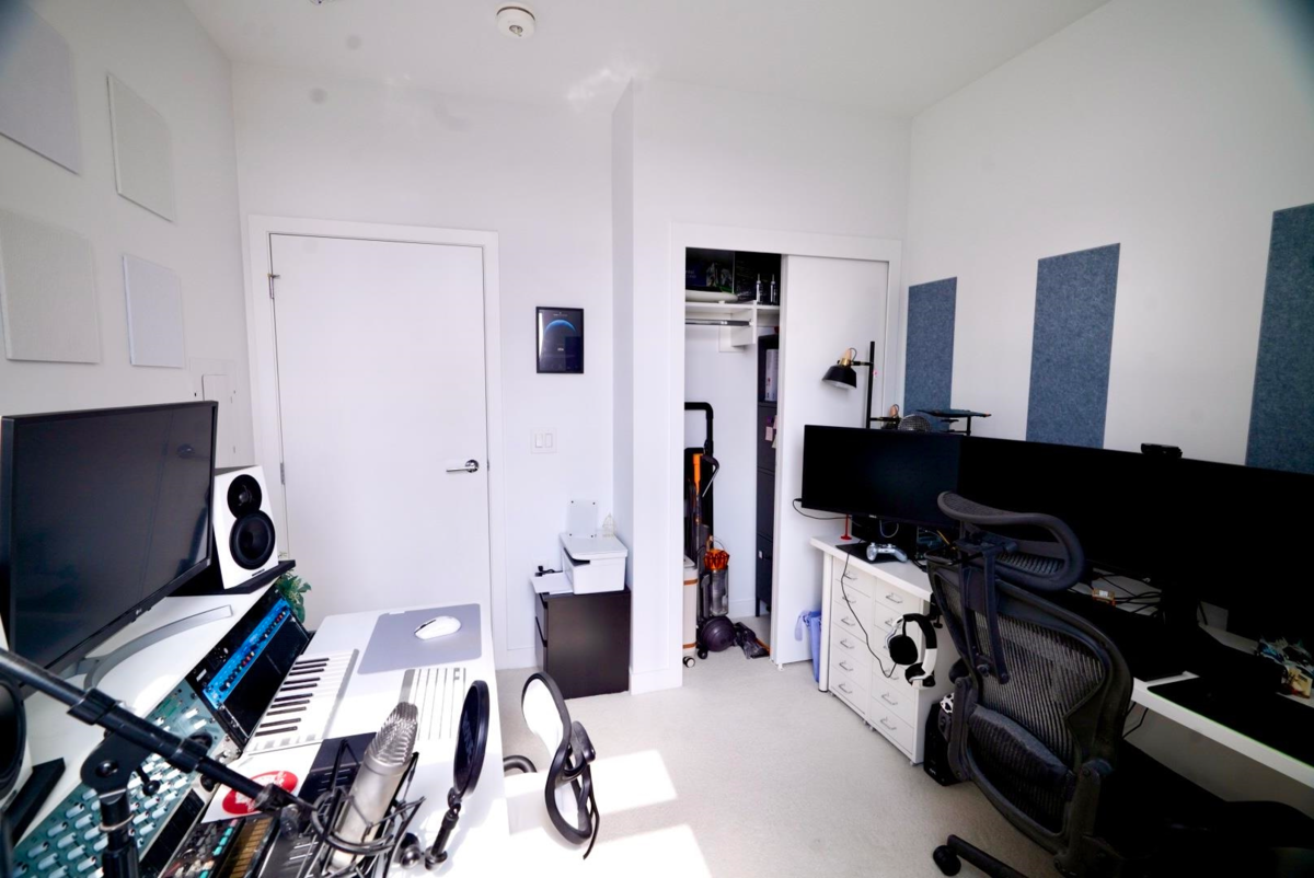 Pantry Photo of 802 2181 Madison Avenue, Burnaby, BC