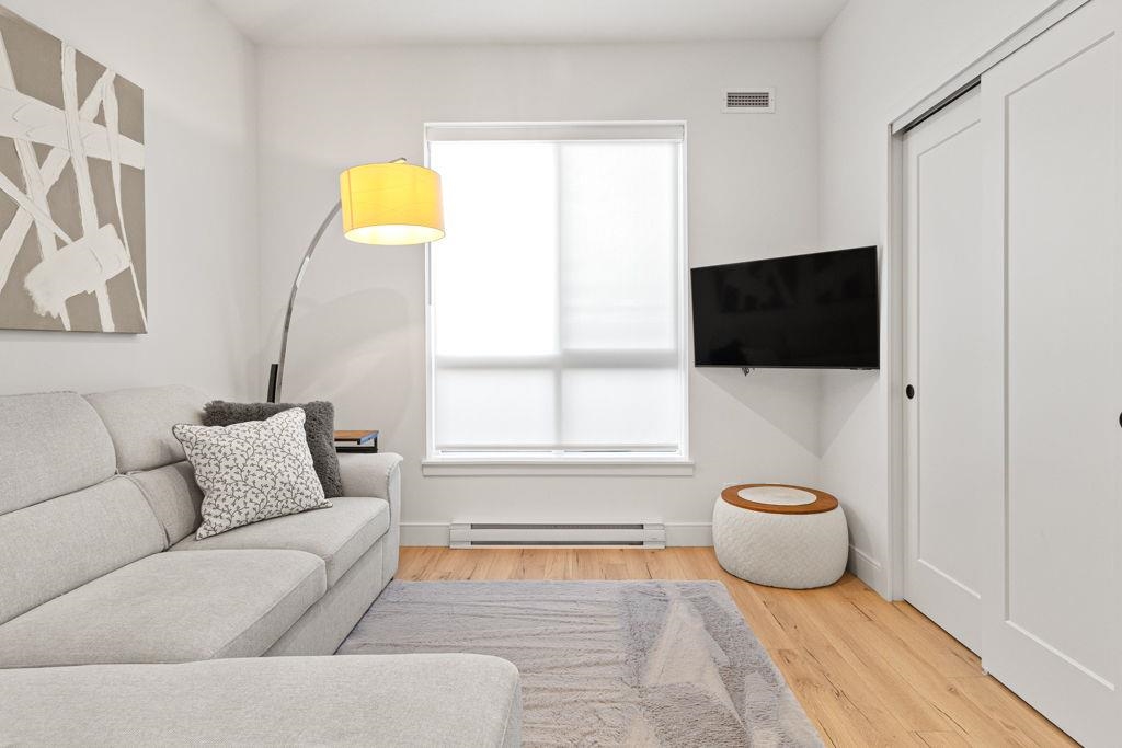 Guest Bathroom Photo of 122 55 Klahanie Drive, Port Moody, BC