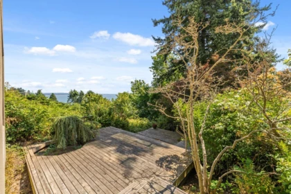 Garden / Landscaping Photo of 13102 13 Avenue, Surrey, BC