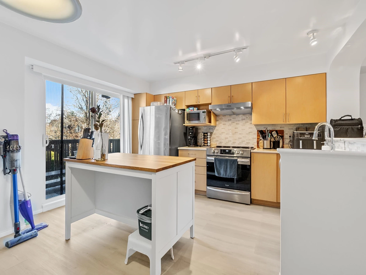 Primary Bathroom Photo of 12 8775 161 Street, Surrey, BC