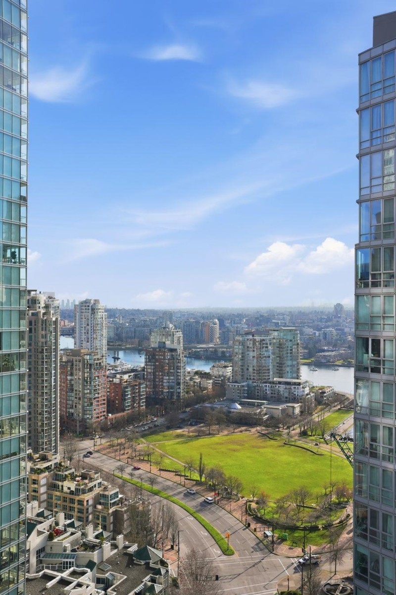 Basement Recreation Room Photo of 3206 1495 Richards Street, Vancouver, BC