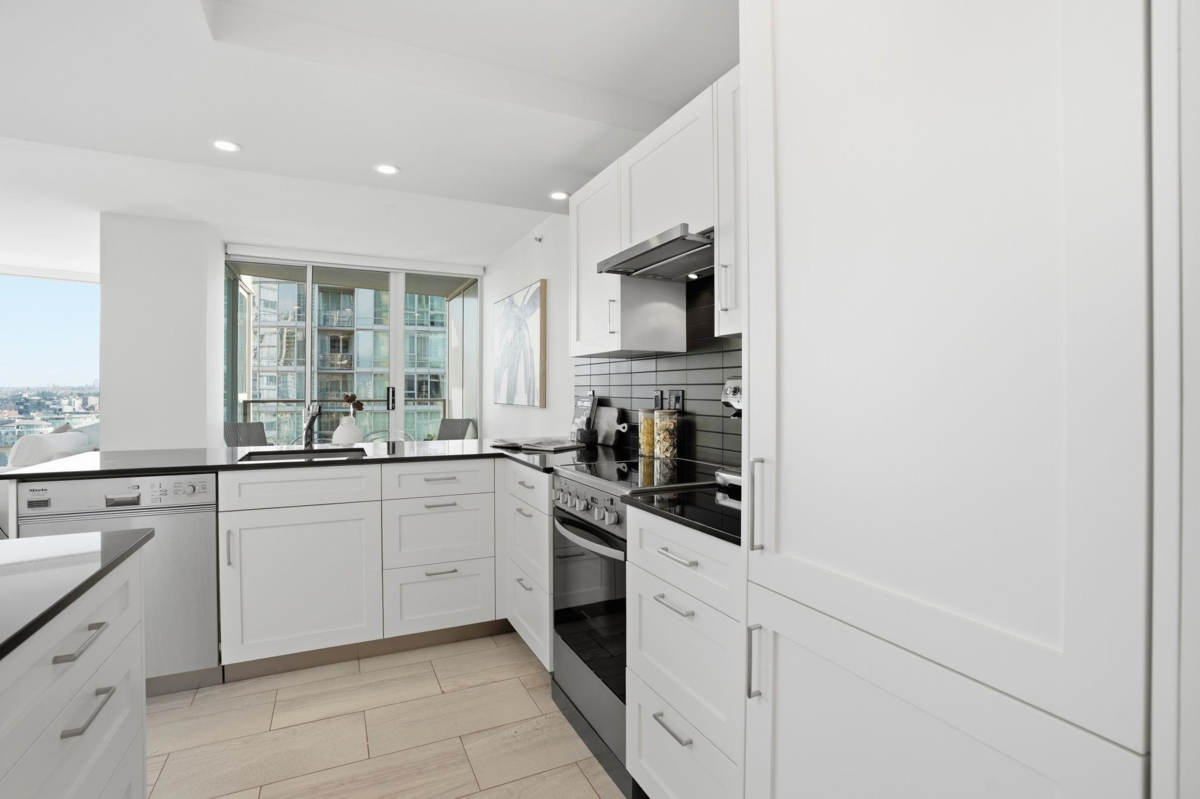 Breakfast Nook Photo of 3206 1495 Richards Street, Vancouver, BC