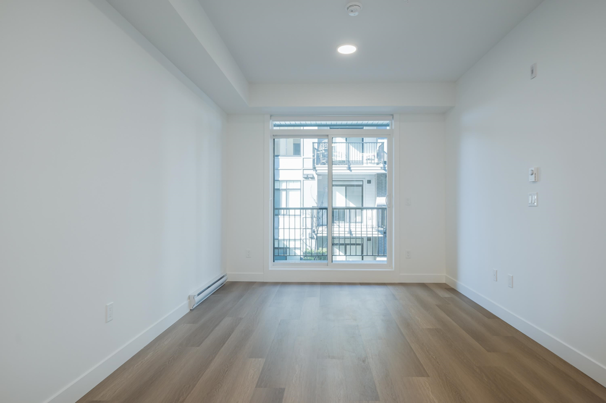 Bedroom 4 Photo of 306 33820 South Fraser Way, Abbotsford, BC