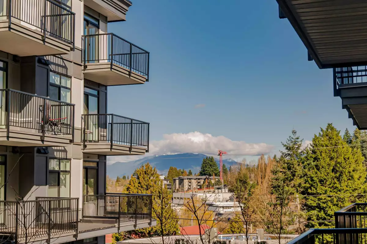 Family Room Photo of 306 33820 South Fraser Way, Abbotsford, BC