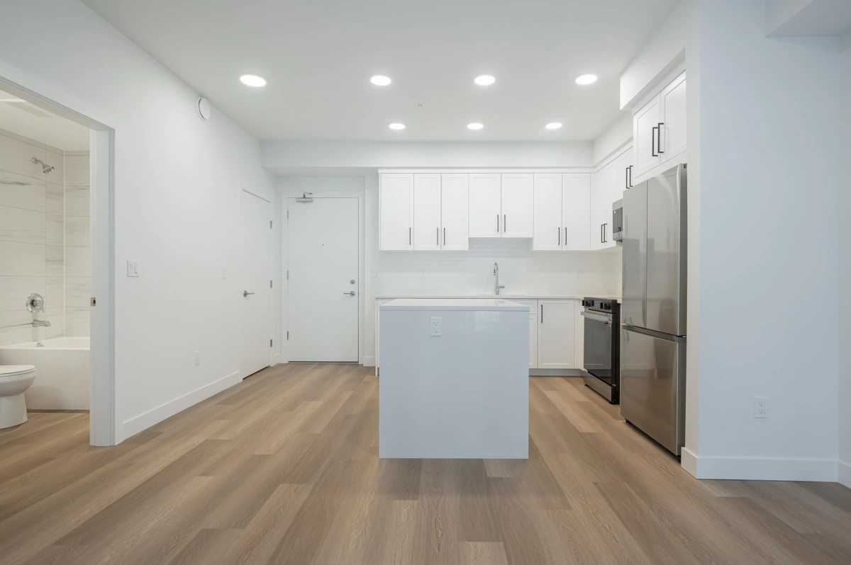 Kitchen Photo of 306 33820 South Fraser Way, Abbotsford, BC