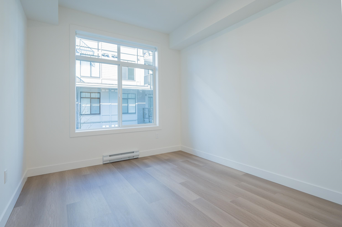 Powder Room Photo of 306 33820 South Fraser Way, Abbotsford, BC