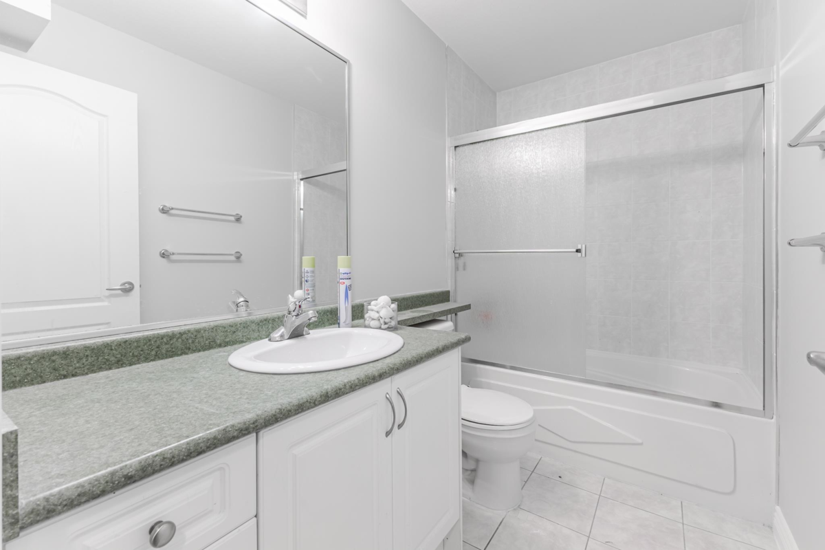 Hot Tub / Spa Photo of 9160 Mona Avenue, Burnaby, BC