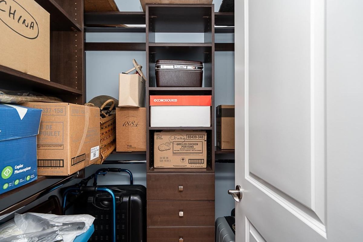 Garage Interior Photo of 6907 Tyne Street, Vancouver, BC