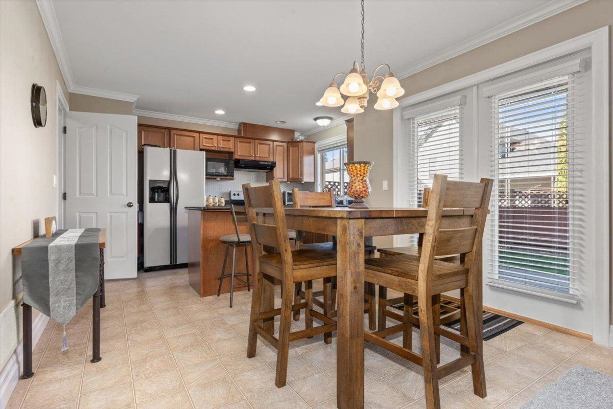 Kitchen Photo of 60 44523 Mclaren Drive, Chilliwack, BC