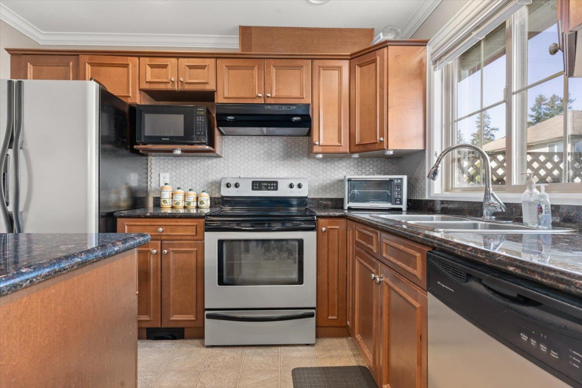 Primary Bedroom Photo of 60 44523 Mclaren Drive, Chilliwack, BC