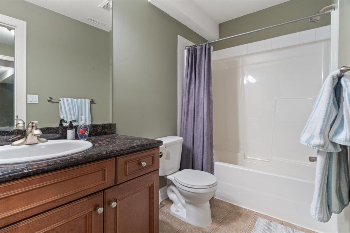 Staircase Photo of 60 44523 Mclaren Drive, Chilliwack, BC