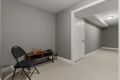 Hallway Photo of 60 44523 Mclaren Drive, Chilliwack, BC