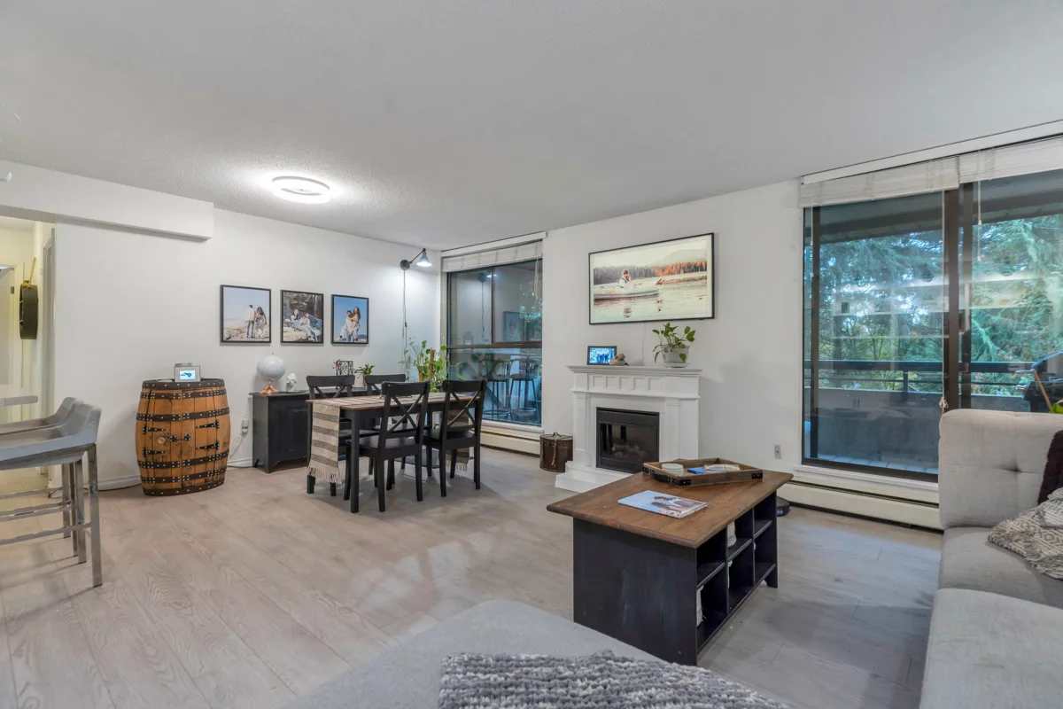 Dining Area Photo of 501 3771 Bartlett Court, Burnaby, BC