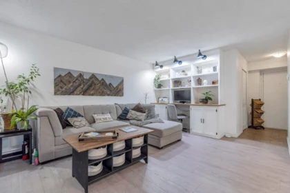 501 3771 Bartlett Court, Burnaby, BC