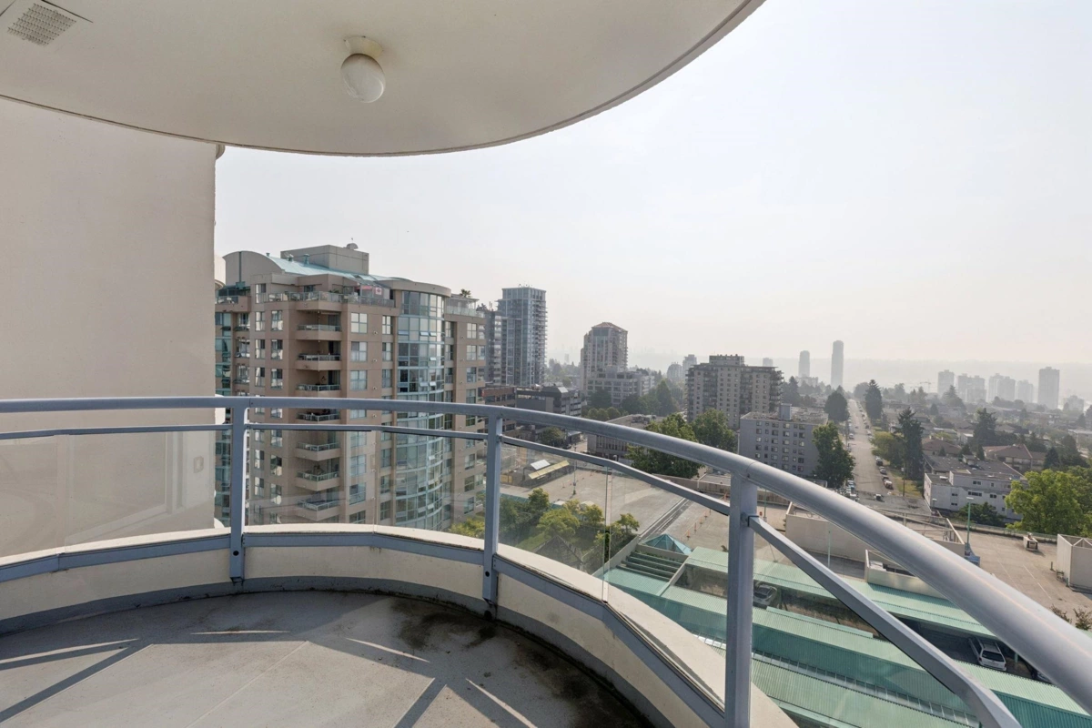 Aerial View of 1605 739 Princess Street, New Westminster, BC