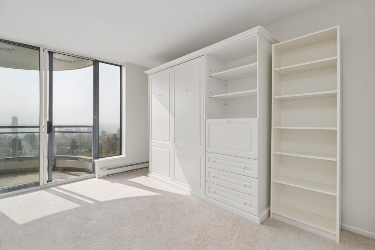 Backyard Photo of 1605 739 Princess Street, New Westminster, BC